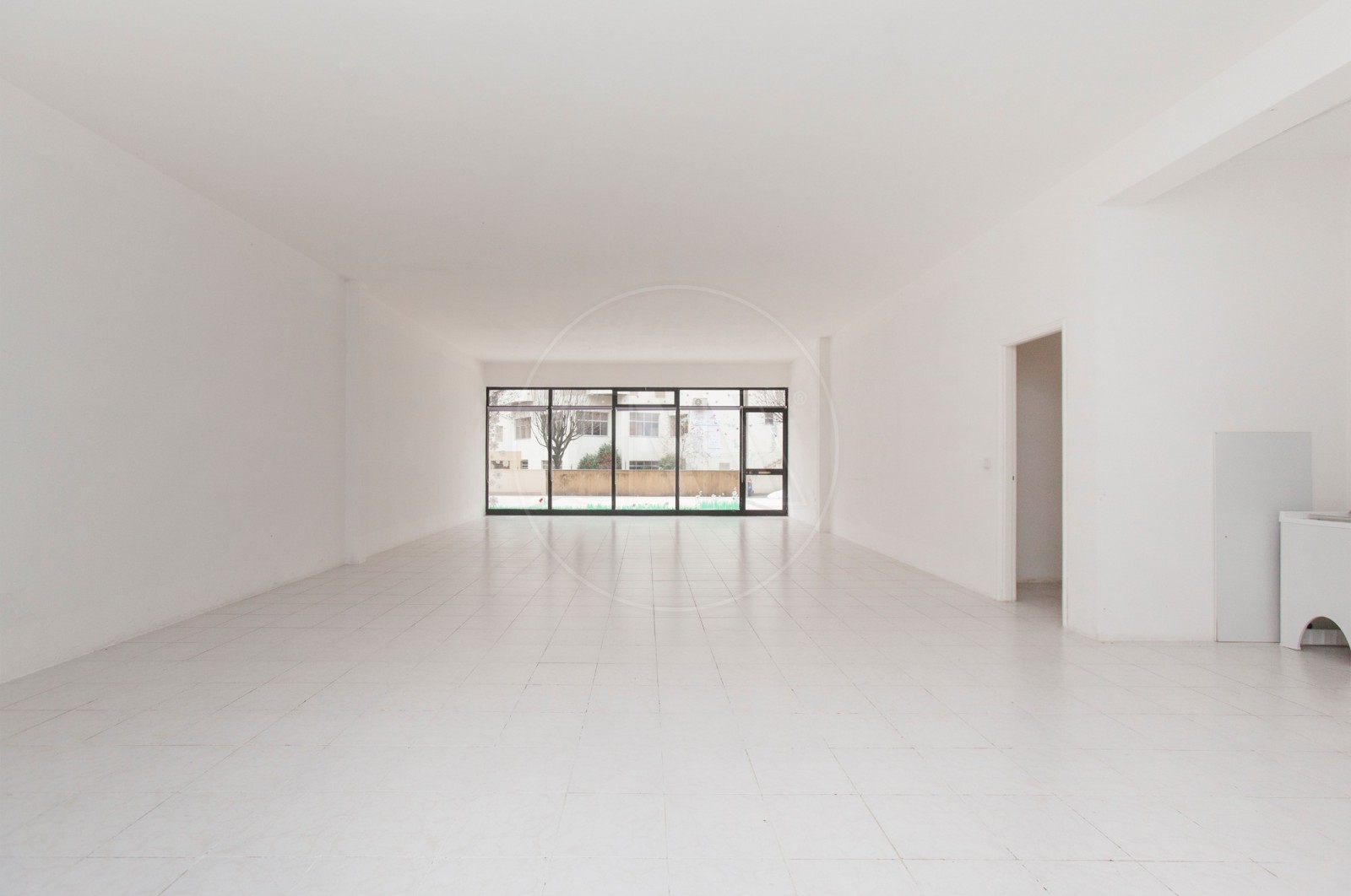 Loja para Venda em Braga (São Vítor), Braga, Braga - Arrecadação/Anexo (Imagem 2)