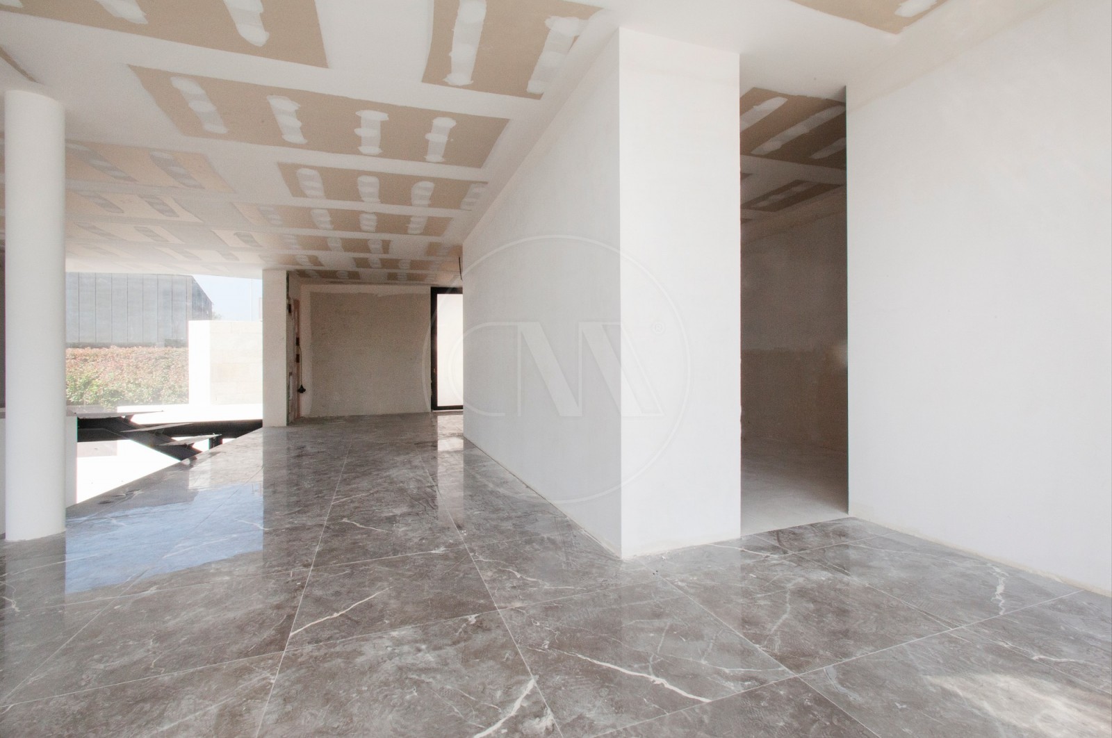 Moradia T5+1 para Venda em Nogueiró e Tenões, Braga, Braga - Corredor (Imagem 2)