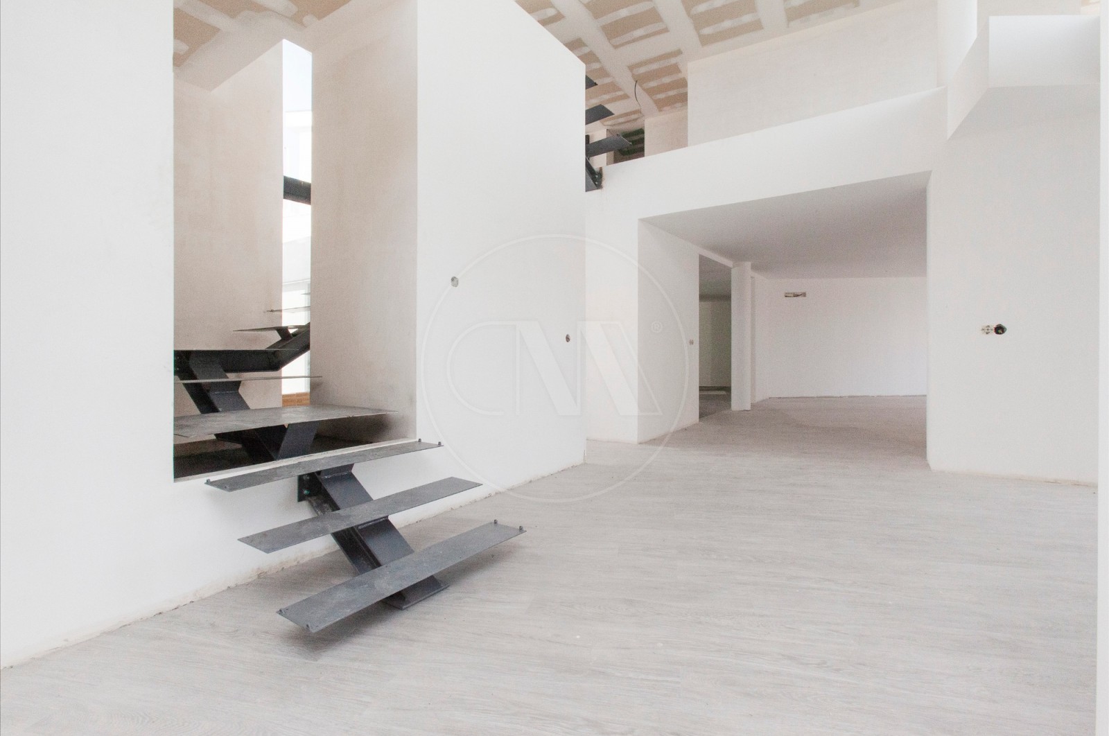 Moradia T5+1 para Venda em Nogueiró e Tenões, Braga, Braga - Corredor (Imagem 4)