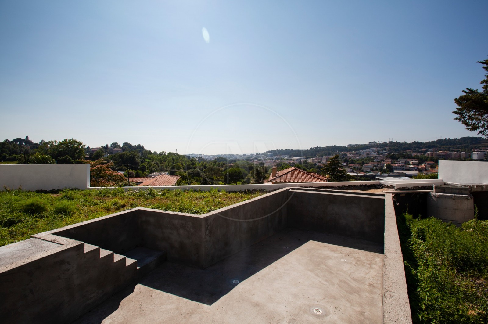 Moradia T5+1 para Venda em Nogueiró e Tenões, Braga, Braga - Piscina (Imagem 7)