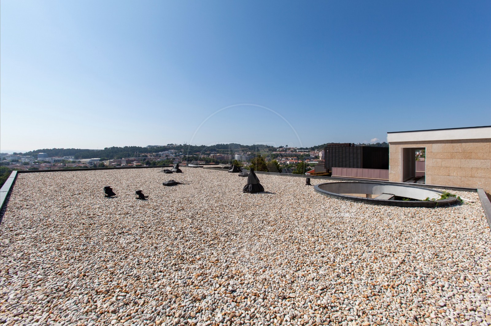 Moradia T5+1 para Venda em Nogueiró e Tenões, Braga, Braga - Vistas (Imagem 3)