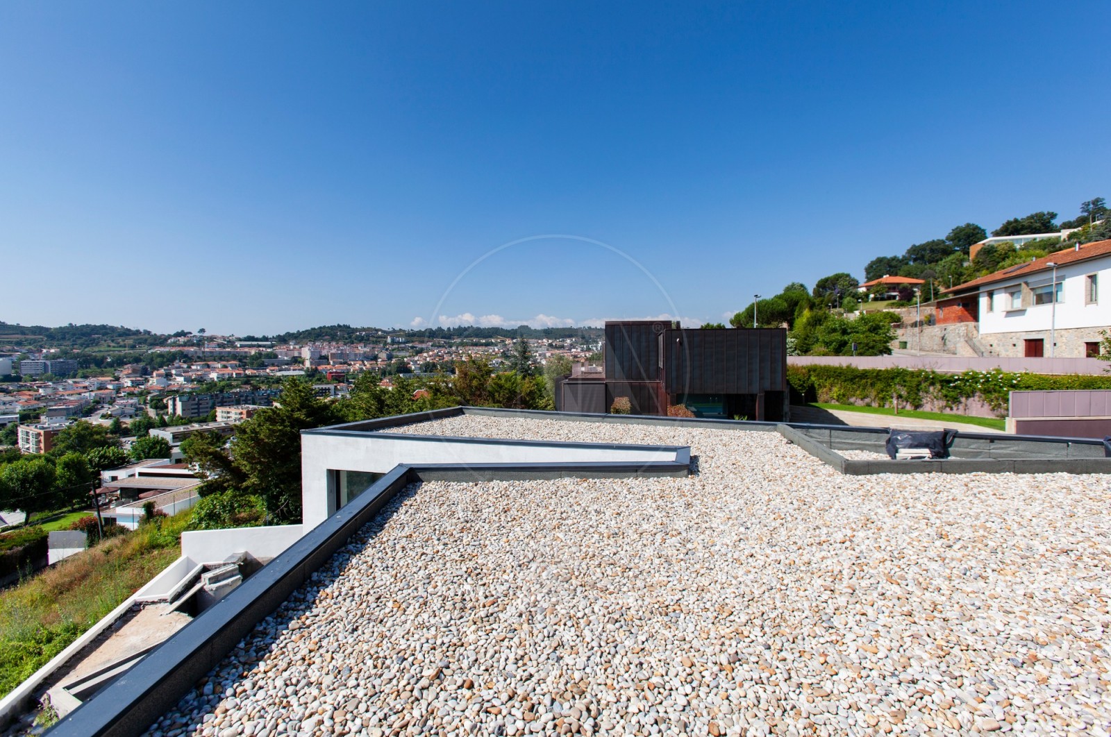 Moradia T5+1 para Venda em Nogueiró e Tenões, Braga, Braga - Vistas (Imagem 4)