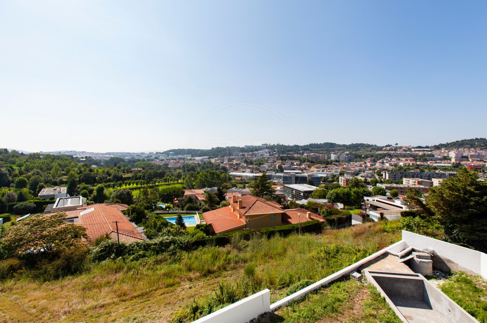 Moradia T5+1 para Venda em Nogueiró e Tenões, Braga, Braga - Vistas (Imagem 5)