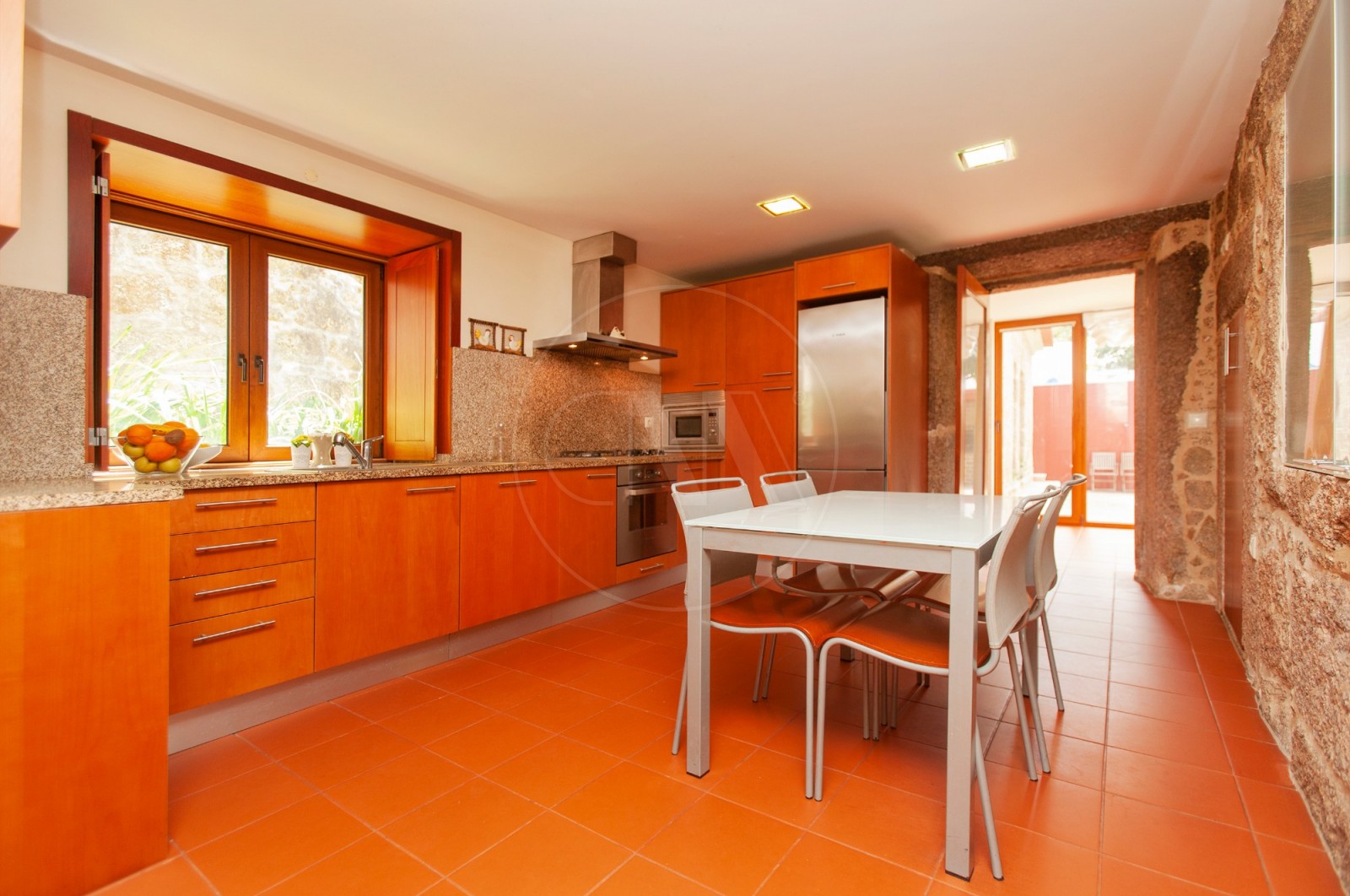 Moradia T3+1 para Venda em Santa Lucrécia de Algeriz e Navarra, Braga, Braga - Cozinha (Imagem 1)