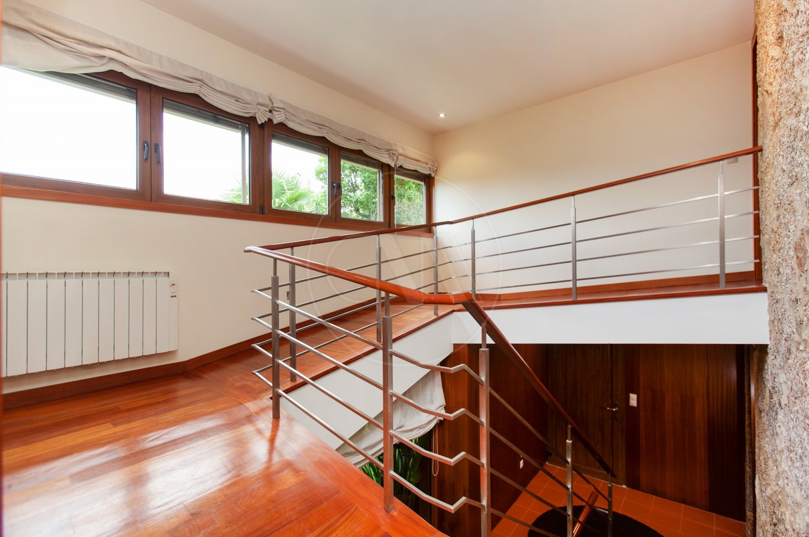 Moradia T3+1 para Venda em Santa Lucrécia de Algeriz e Navarra, Braga, Braga - Corredor (Imagem 2)