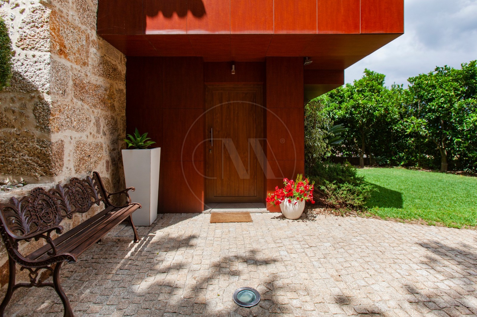 Moradia T3+1 para Venda em Santa Lucrécia de Algeriz e Navarra, Braga, Braga - Fachada (Imagem 5)