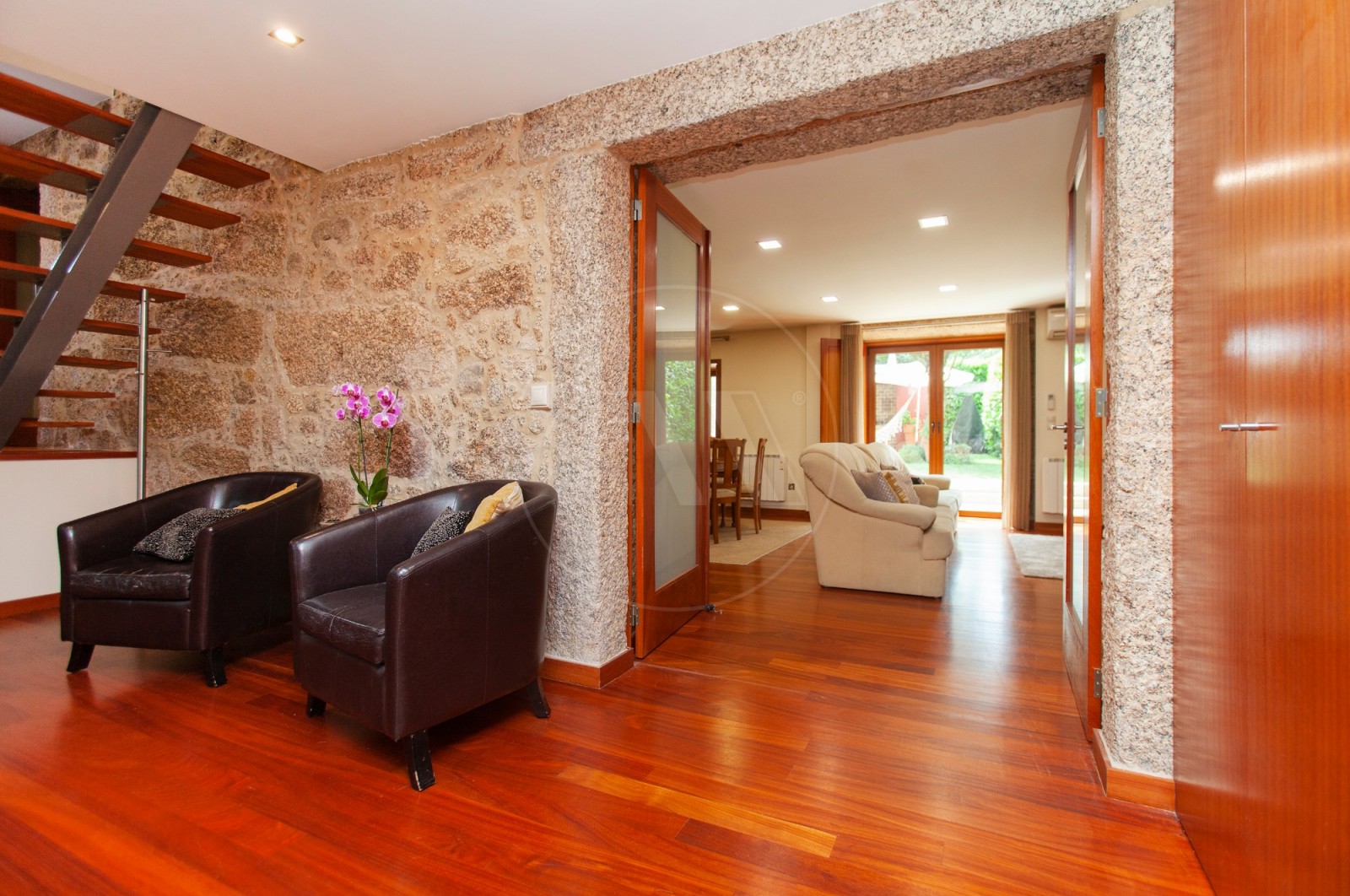 Moradia T3+1 para Venda em Santa Lucrécia de Algeriz e Navarra, Braga, Braga - Hall de entrada (Imagem 2)