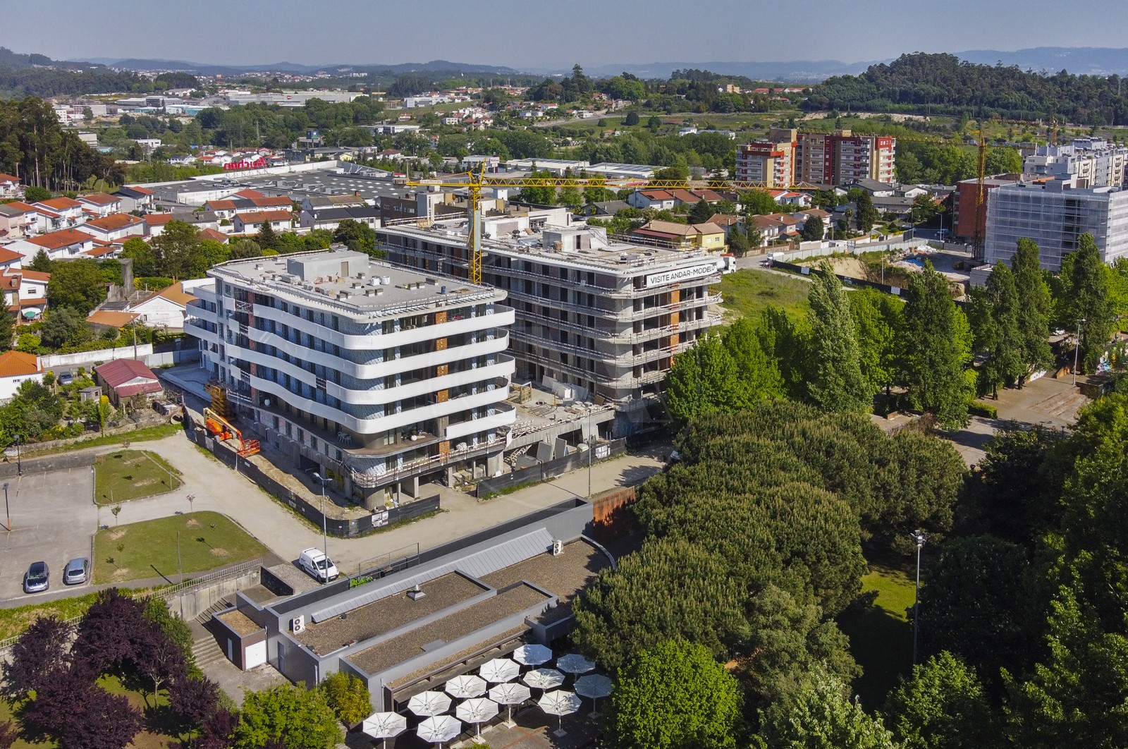 Apartment T3 for For sale in Vila Nova de Famalicão e Calendário, Vila Nova de Famalicão, Braga - Fachada (Imagem 2)