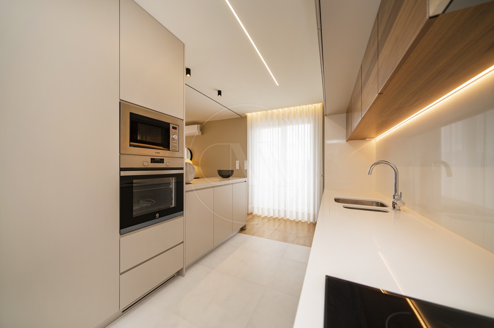 Apartment T3 for For sale in Vila Nova de Famalicão e Calendário, Vila Nova de Famalicão, Braga - Cozinha (Imagem 7)