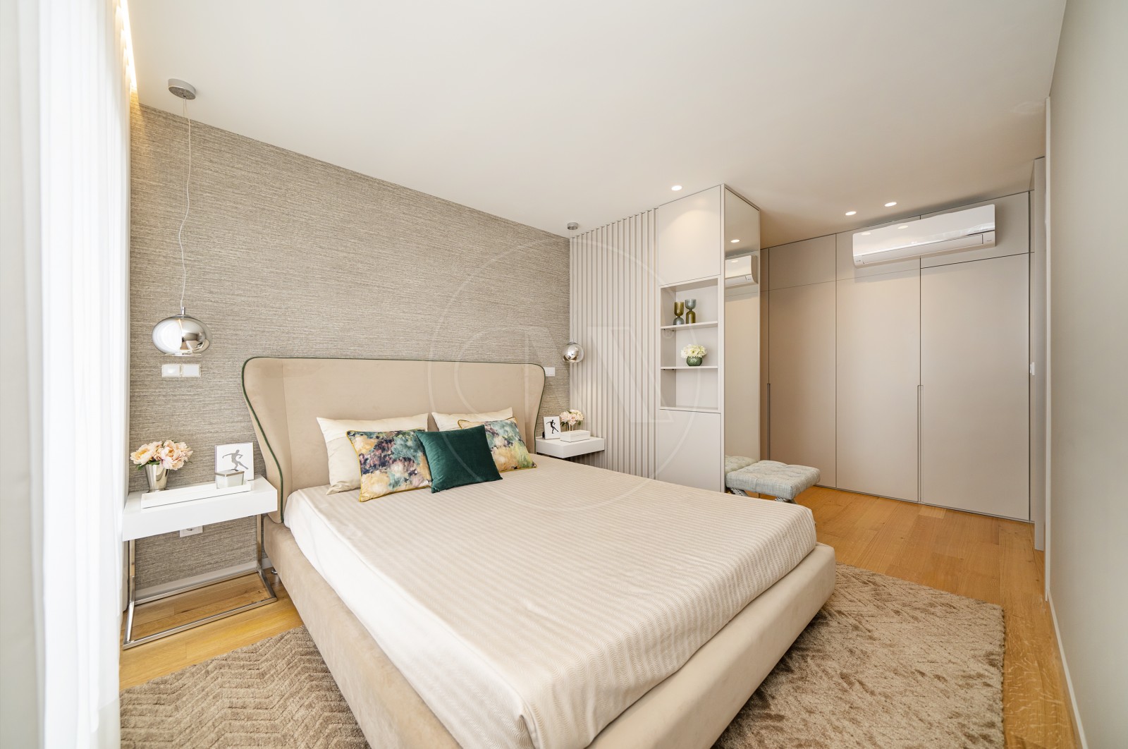 Apartment T3 for For sale in Vila Nova de Famalicão e Calendário, Vila Nova de Famalicão, Braga - Suite (Imagem 5)