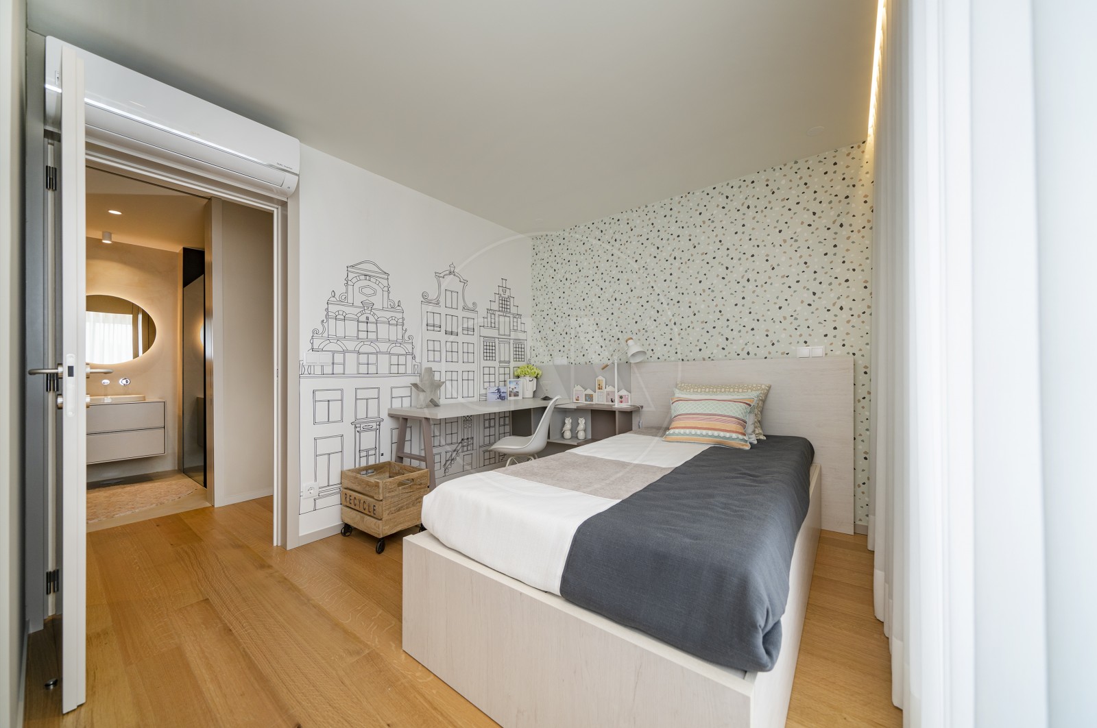 Apartment T3 for For sale in Vila Nova de Famalicão e Calendário, Vila Nova de Famalicão, Braga - Quarto (Imagem 3)