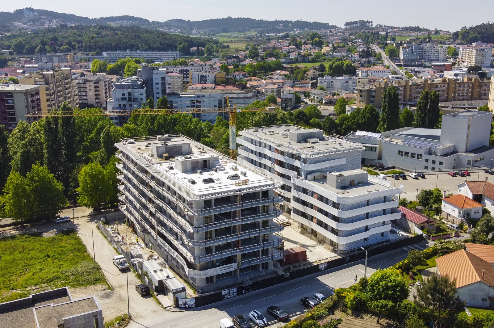 Apartment T2 for For sale in Vila Nova de Famalicão e Calendário, Vila Nova de Famalicão, Braga - Fachada (Imagem 2)