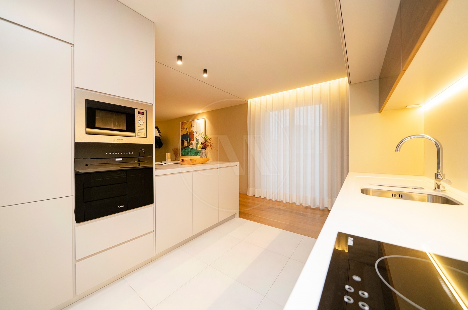 Apartment T2 for For sale in Vila Nova de Famalicão e Calendário, Vila Nova de Famalicão, Braga - Cozinha (Imagem 3)