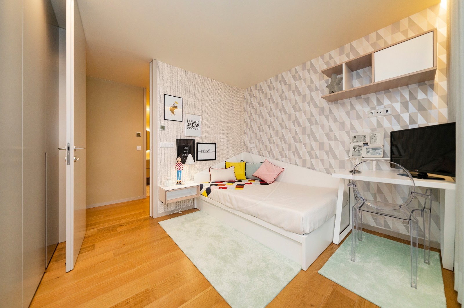 Apartment T2 for For sale in Vila Nova de Famalicão e Calendário, Vila Nova de Famalicão, Braga - Quarto (Imagem 2)