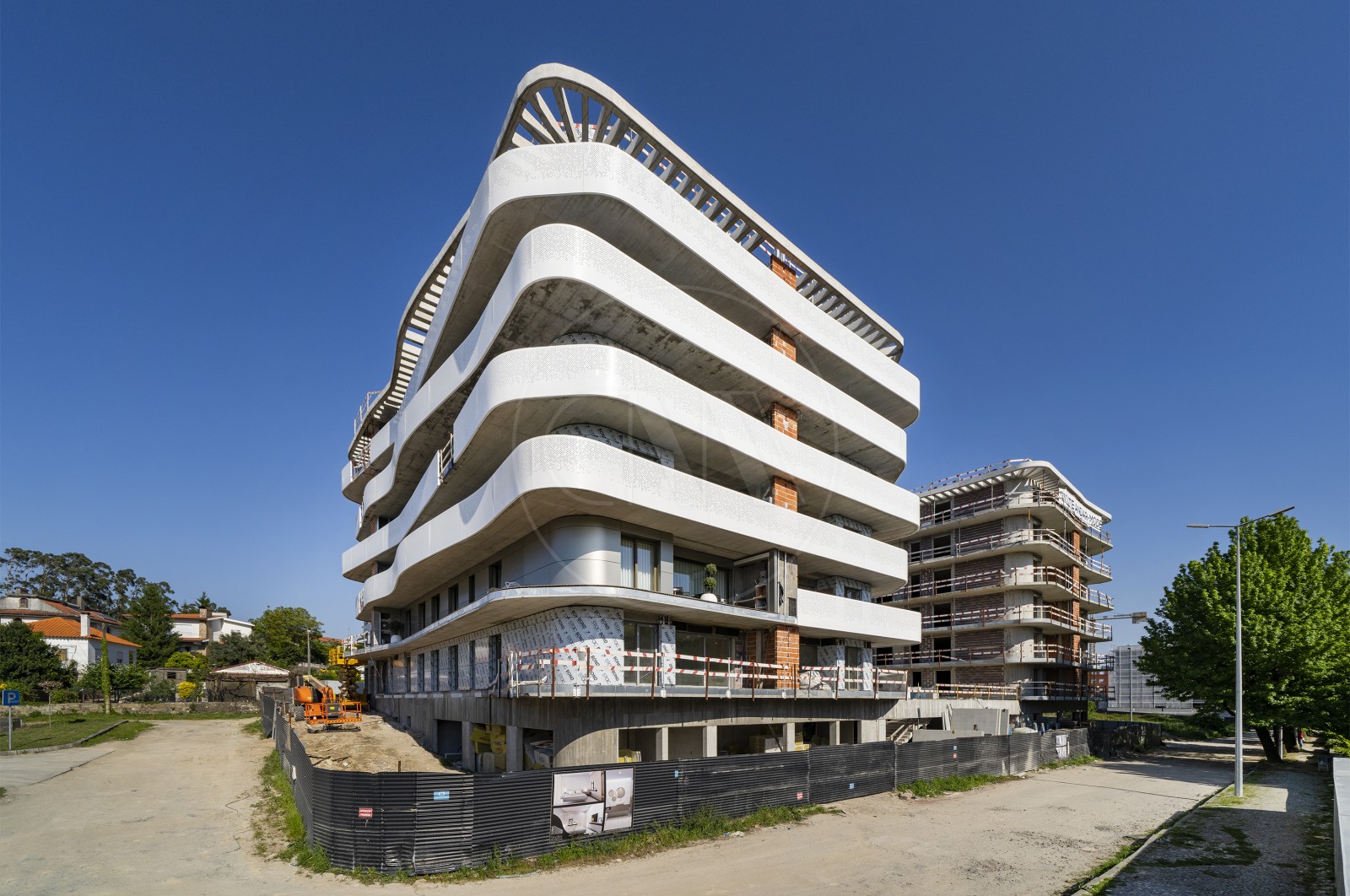 Apartment T2 for For sale in Vila Nova de Famalicão e Calendário, Vila Nova de Famalicão, Braga - Fachada (Imagem 4)