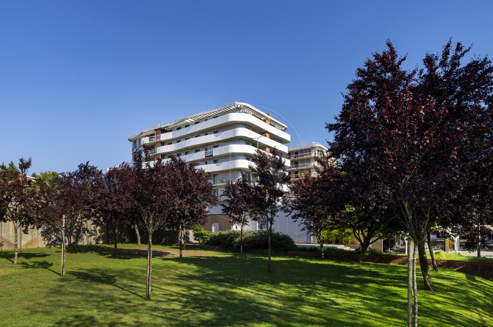 Apartment T2 for For sale in Vila Nova de Famalicão e Calendário, Vila Nova de Famalicão, Braga - Fachada (Imagem 7)