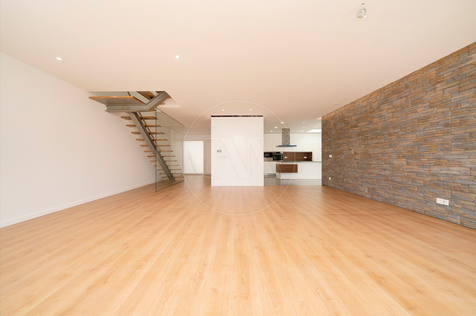 House T3 for For sale in Braga (São José de São Lázaro e São João do Souto), Braga, Braga - Sala (Imagem 4)