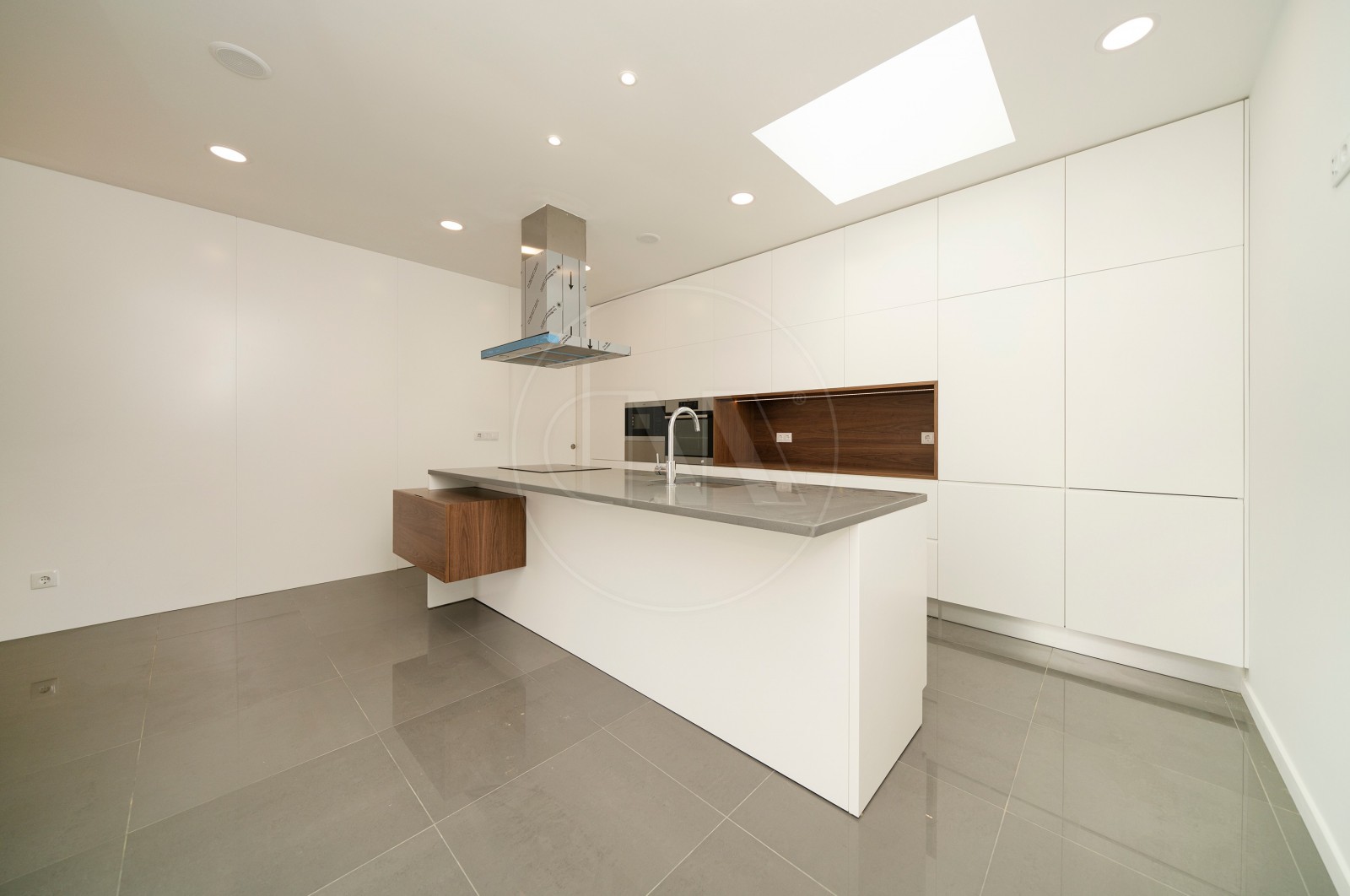 House T3 for For sale in Braga (São José de São Lázaro e São João do Souto), Braga, Braga - Cozinha (Imagem 3)