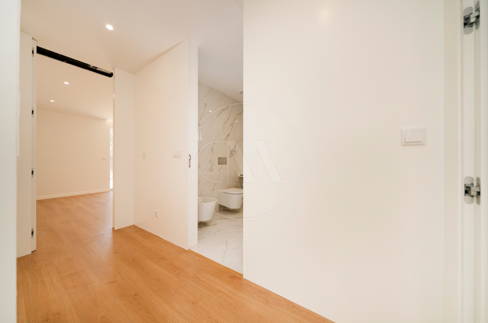 House T3 for For sale in Braga (São José de São Lázaro e São João do Souto), Braga, Braga - Corredor (Imagem 4)