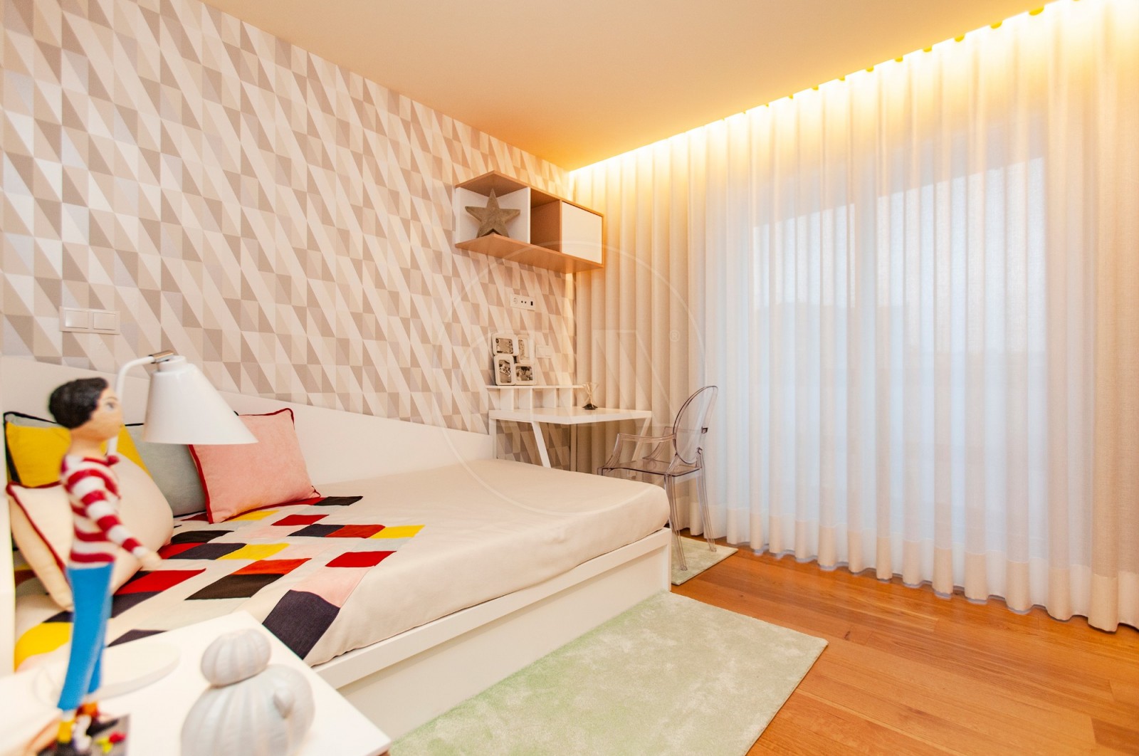 Apartamento T3+1 para Venda em Vila Nova de Famalicão e Calendário, Vila Nova de Famalicão, Braga - Quarto (Imagem 1)