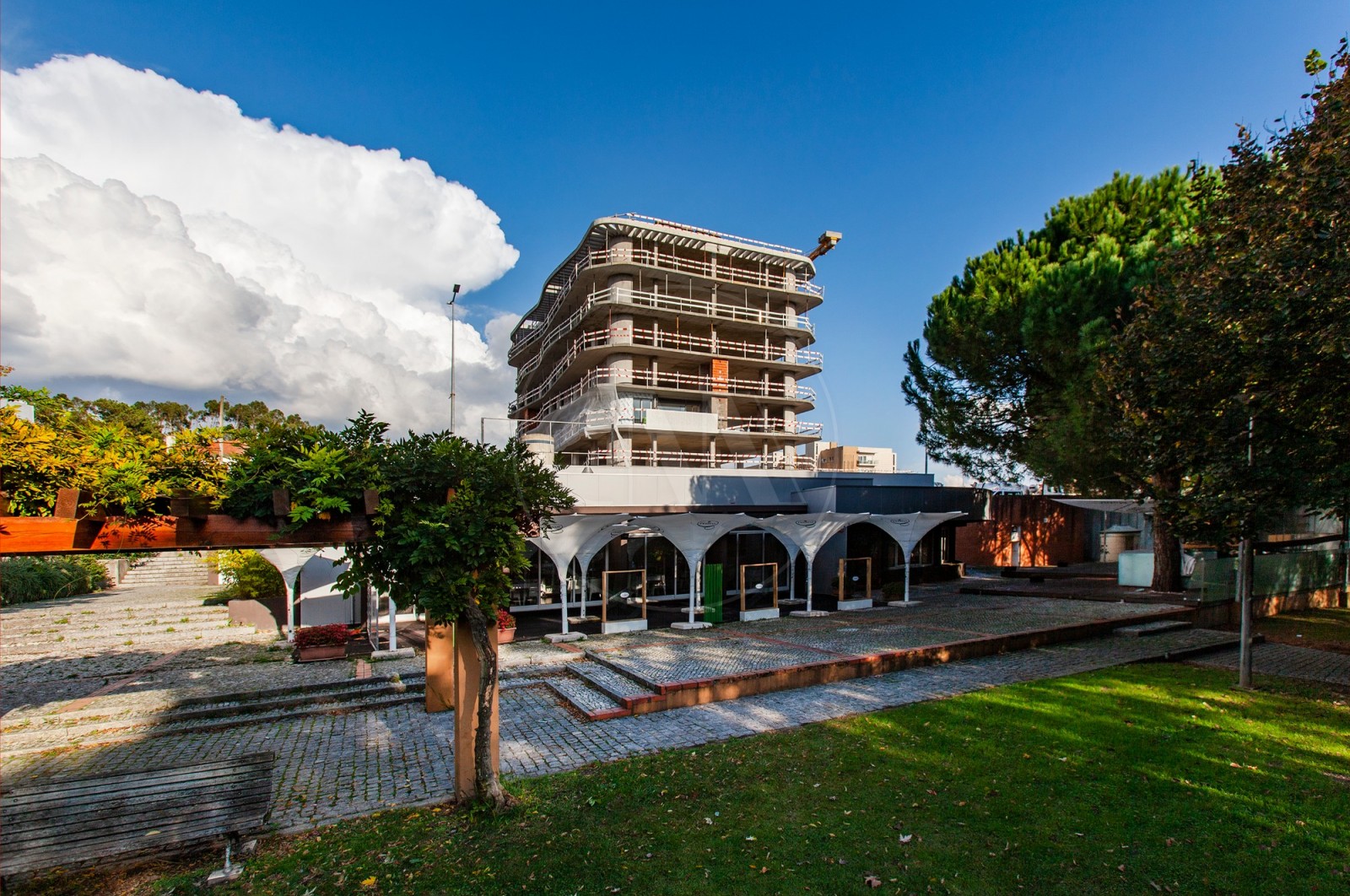 Apartamento T4 para Venda em Vila Nova de Famalicão e Calendário, Vila Nova de Famalicão, Braga - Fachada (Imagem 4)