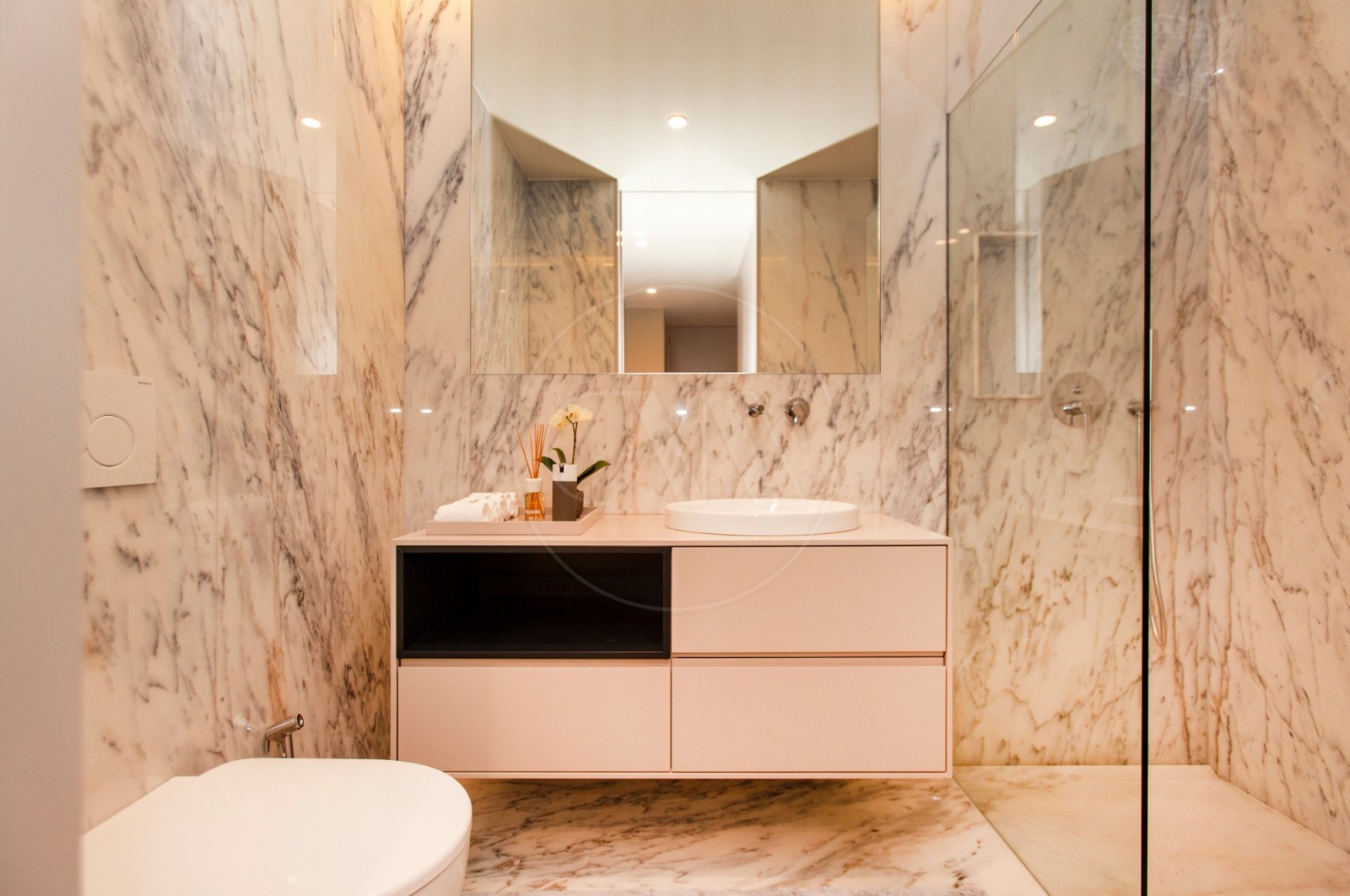 Apartamento T4 para Venda em Vila Nova de Famalicão e Calendário, Vila Nova de Famalicão, Braga - Casa de banho (Imagem 3)