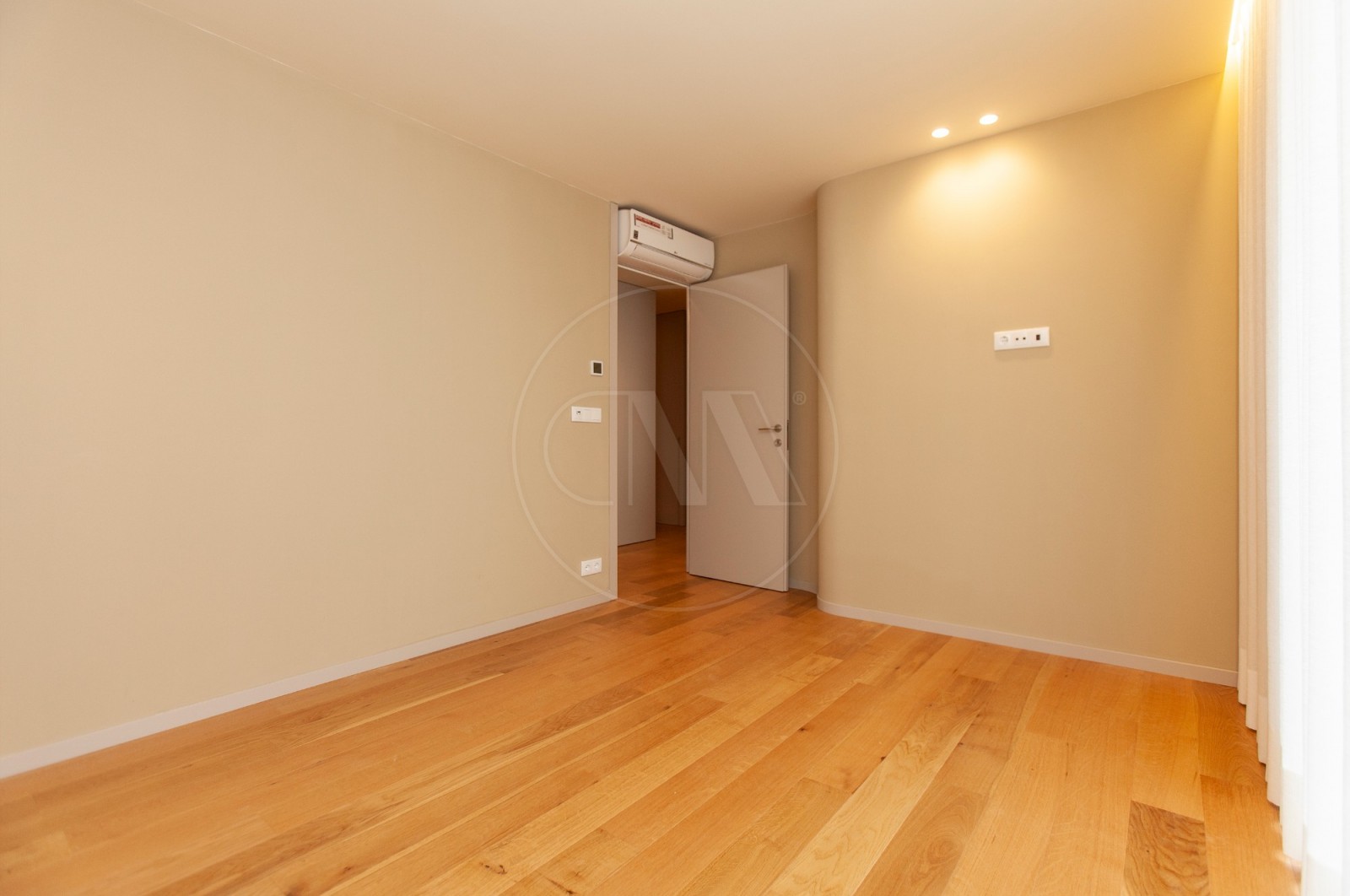 Apartamento T3 para Venda em Vila Nova de Famalicão e Calendário, Vila Nova de Famalicão, Braga - Quarto (Imagem 5)