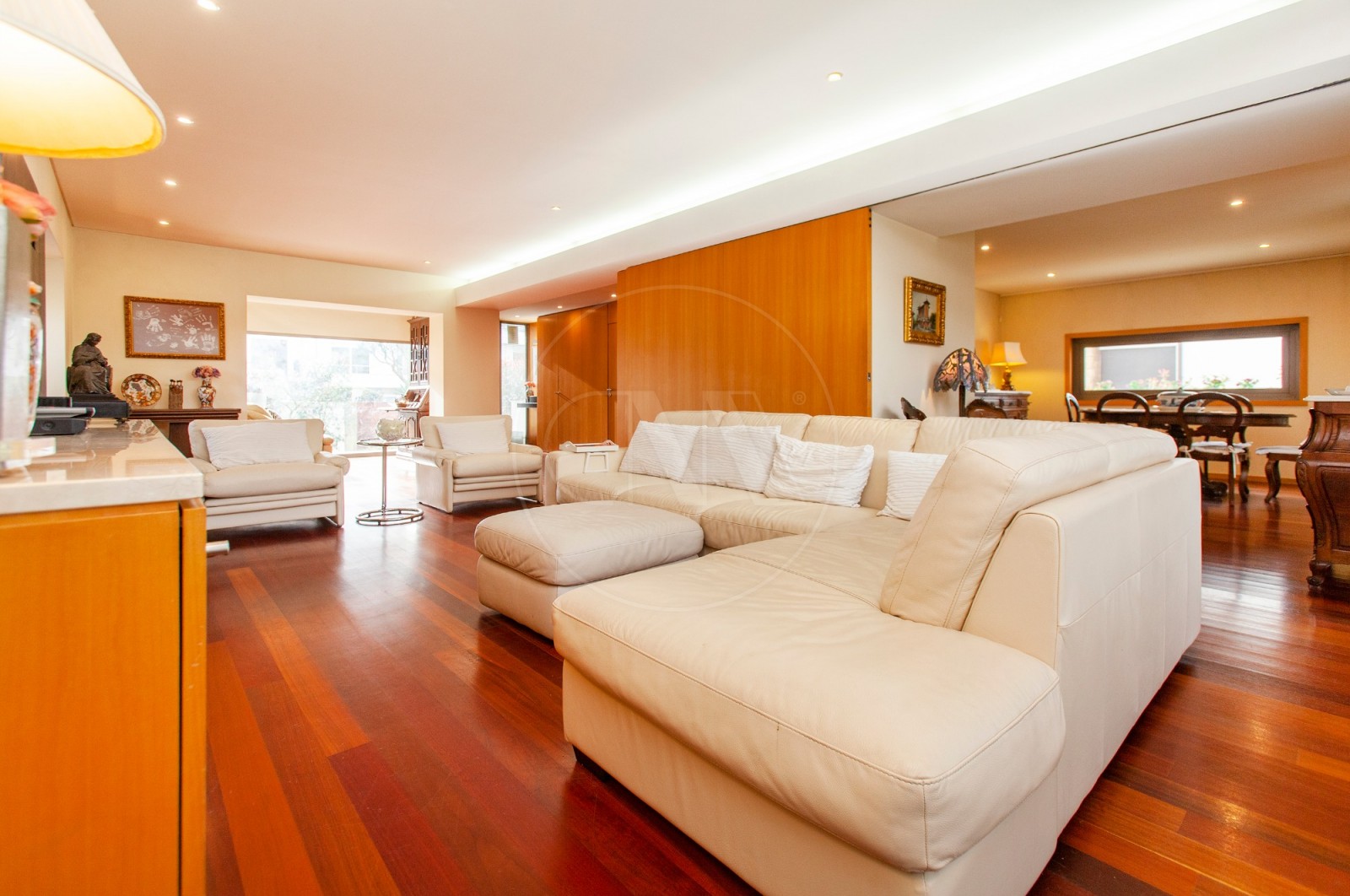 Moradia T4+1 para Venda em Nogueira, Fraião e Lamaçães, Braga, Braga - Sala (Imagem 6)