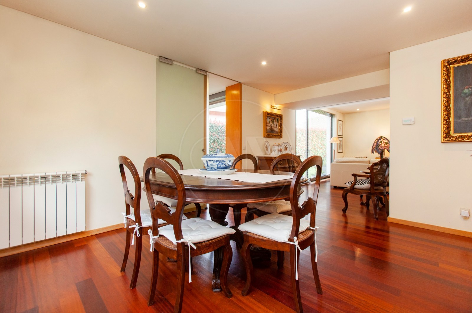 Moradia T4+1 para Venda em Nogueira, Fraião e Lamaçães, Braga, Braga - Sala de jantar (Imagem 3)