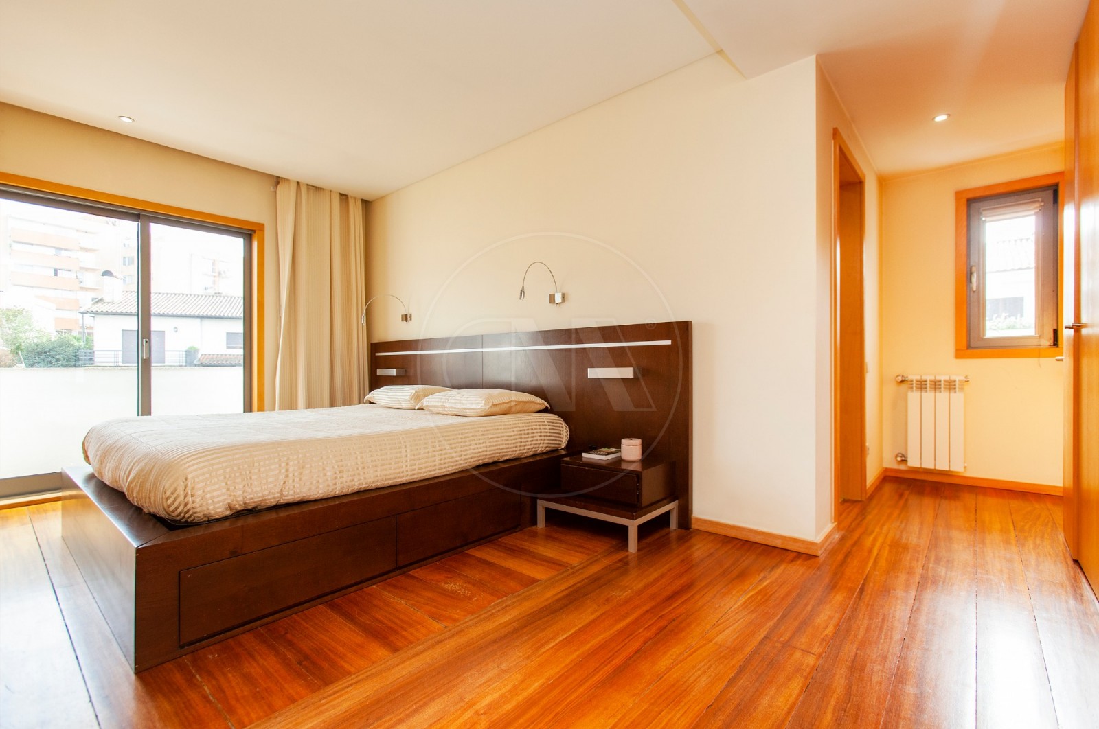 Moradia T4+1 para Venda em Nogueira, Fraião e Lamaçães, Braga, Braga - Suite (Imagem 1)