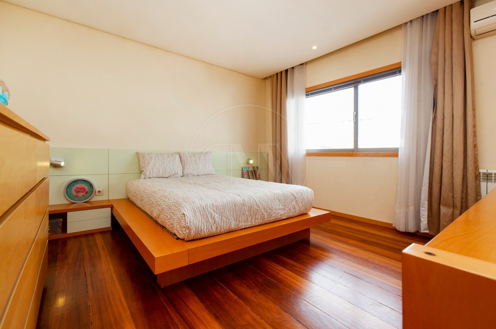 Moradia T4+1 para Venda em Nogueira, Fraião e Lamaçães, Braga, Braga - Quarto (Imagem 6)