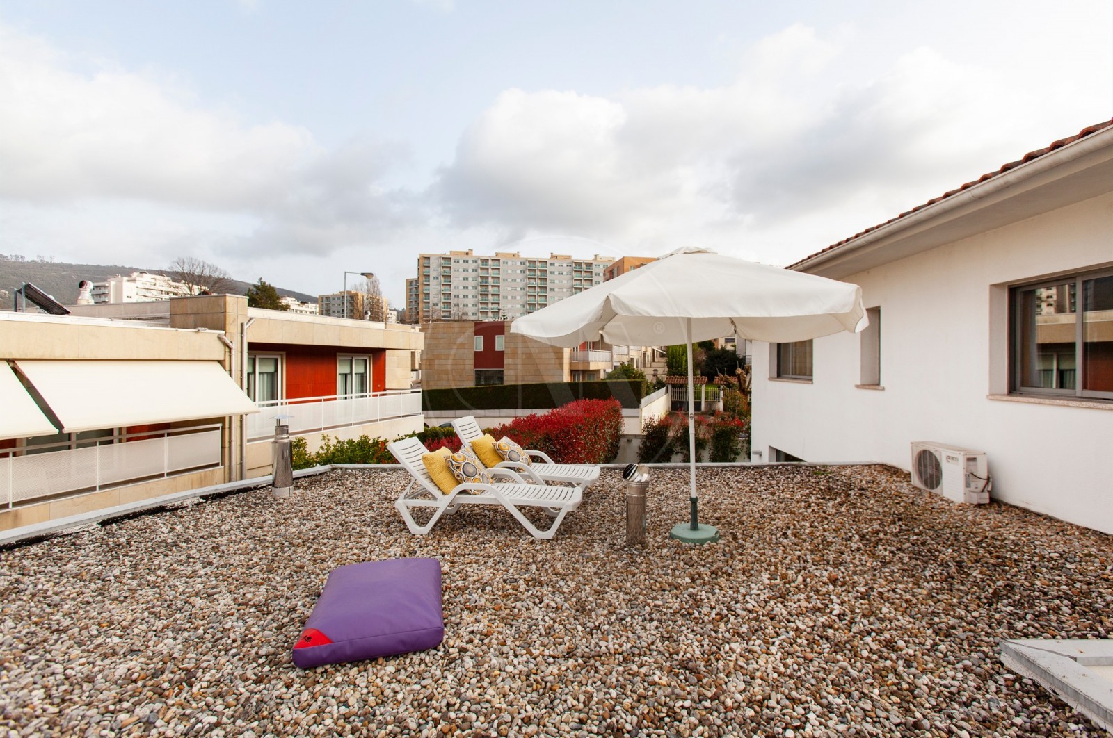 Moradia T4+1 para Venda em Nogueira, Fraião e Lamaçães, Braga, Braga - Terraço (Imagem 2)