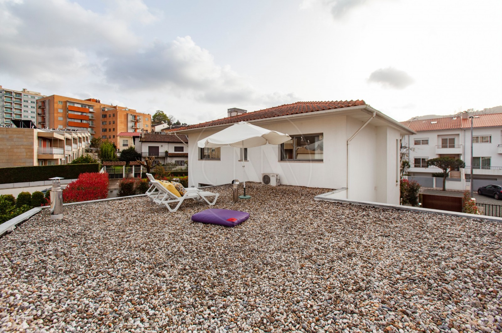 Moradia T4+1 para Venda em Nogueira, Fraião e Lamaçães, Braga, Braga - Terraço (Imagem 3)