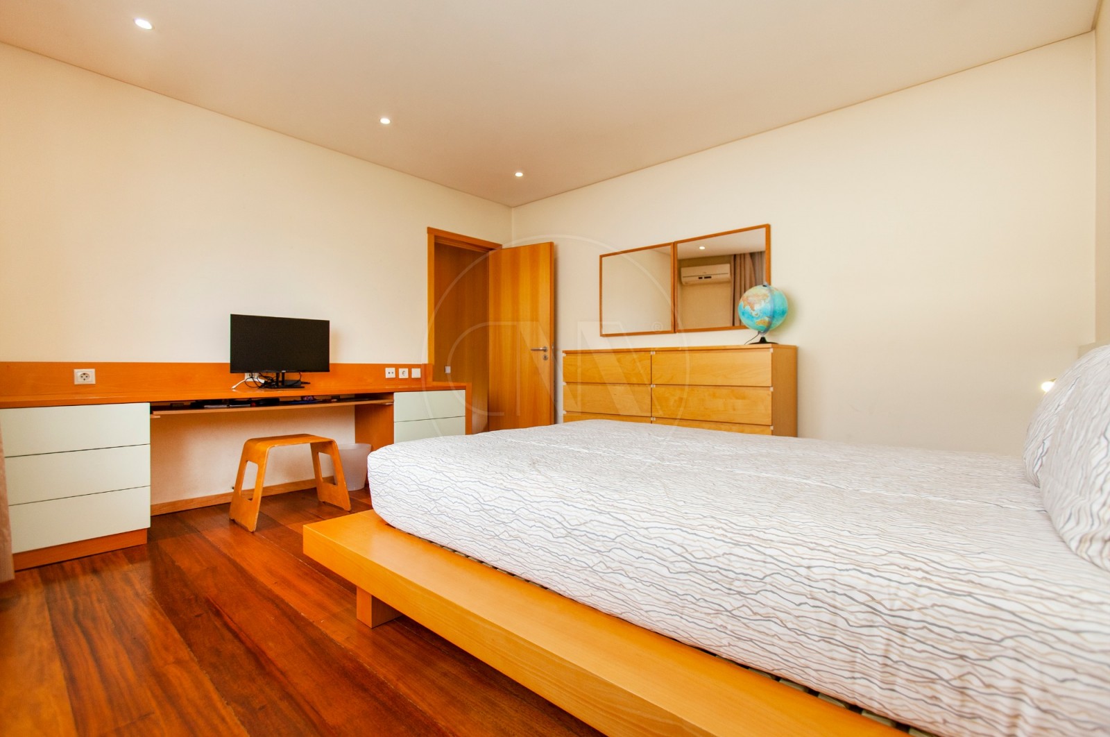 Moradia T4+1 para Venda em Nogueira, Fraião e Lamaçães, Braga, Braga - Quarto (Imagem 7)