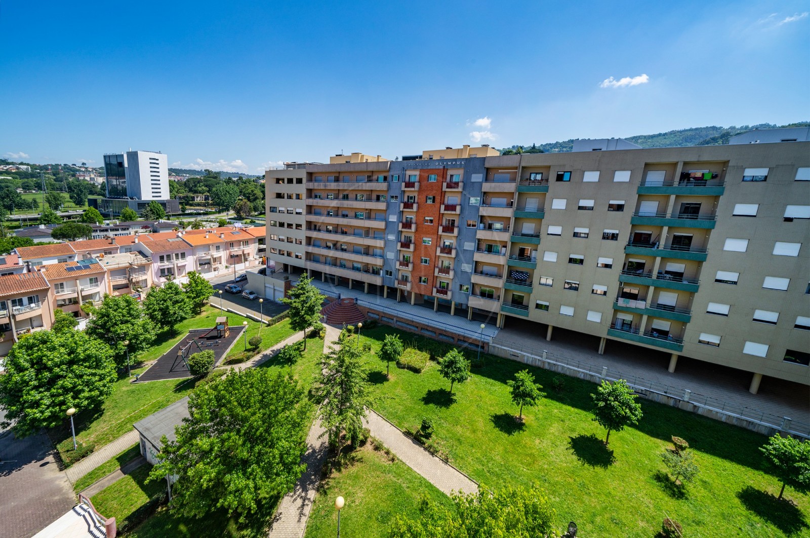 Apartamento T2 para Venda em Nogueiró e Tenões, Braga, Braga - Vistas (Imagem 1)