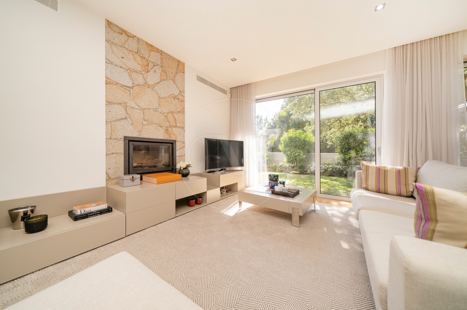 Moradia T4 para Venda em Morreira e Trandeiras, Braga, Braga - Sala (Imagem 5)