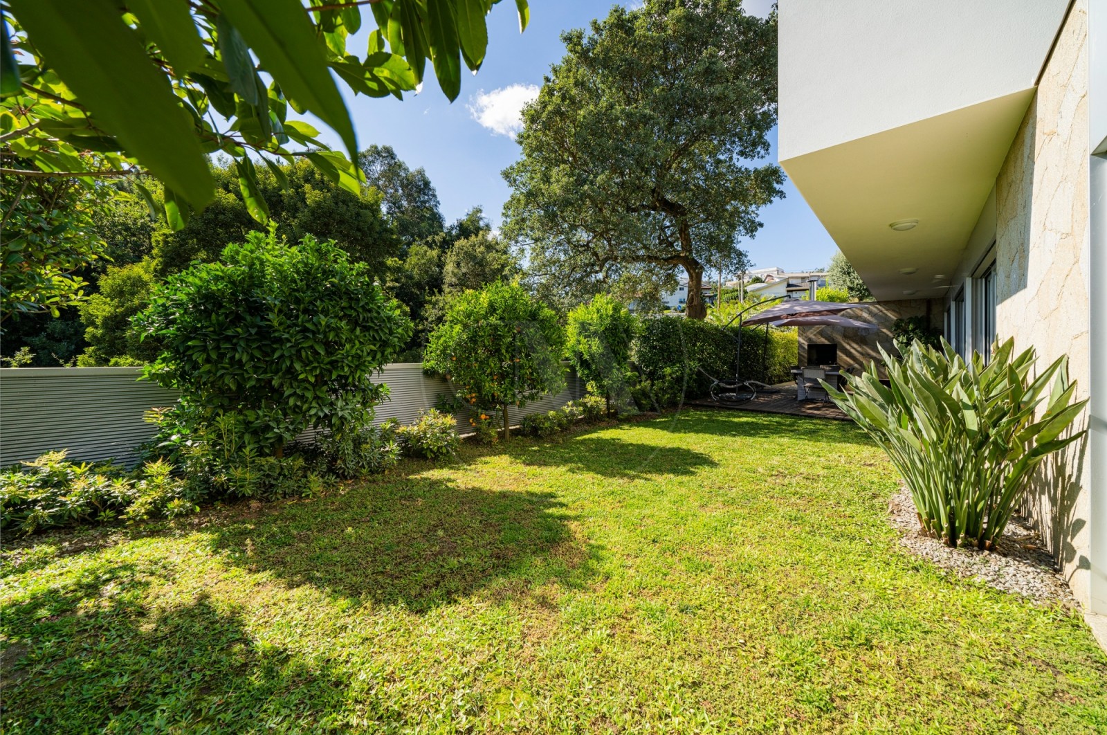 Moradia T4 para Venda em Morreira e Trandeiras, Braga, Braga - Quintal/Jardim (Imagem 1)