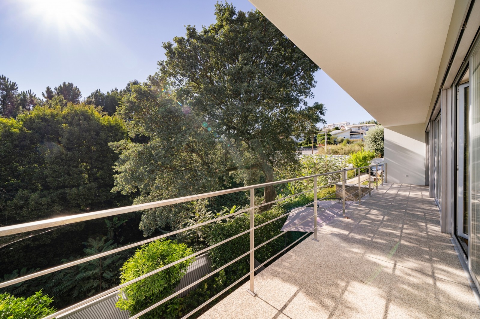 Moradia T4 para Venda em Morreira e Trandeiras, Braga, Braga - Varanda (Imagem 3)