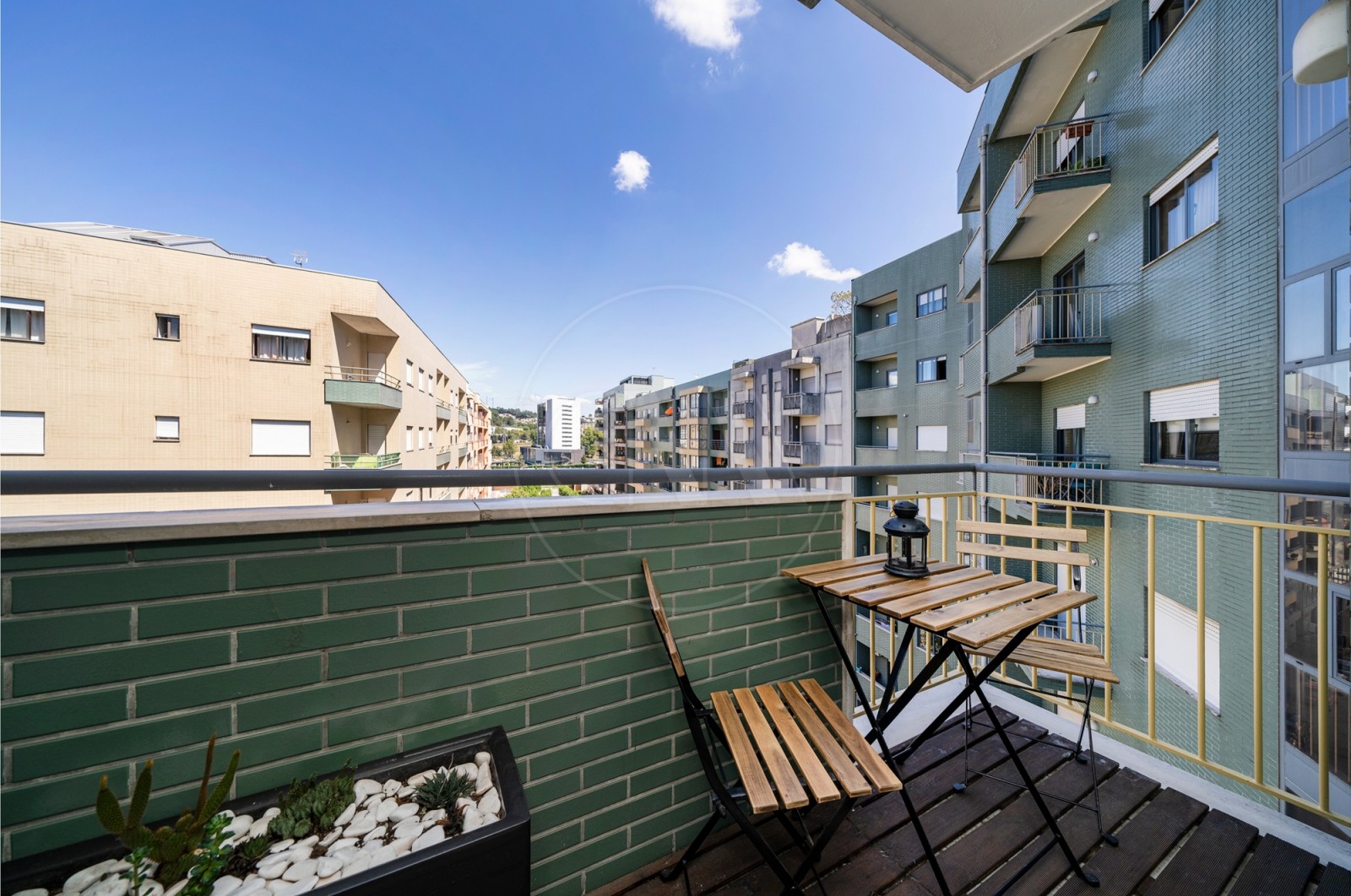 Apartment T3 for Buy in Nogueiró e Tenões, Braga, Braga - Varanda (Imagem 1)