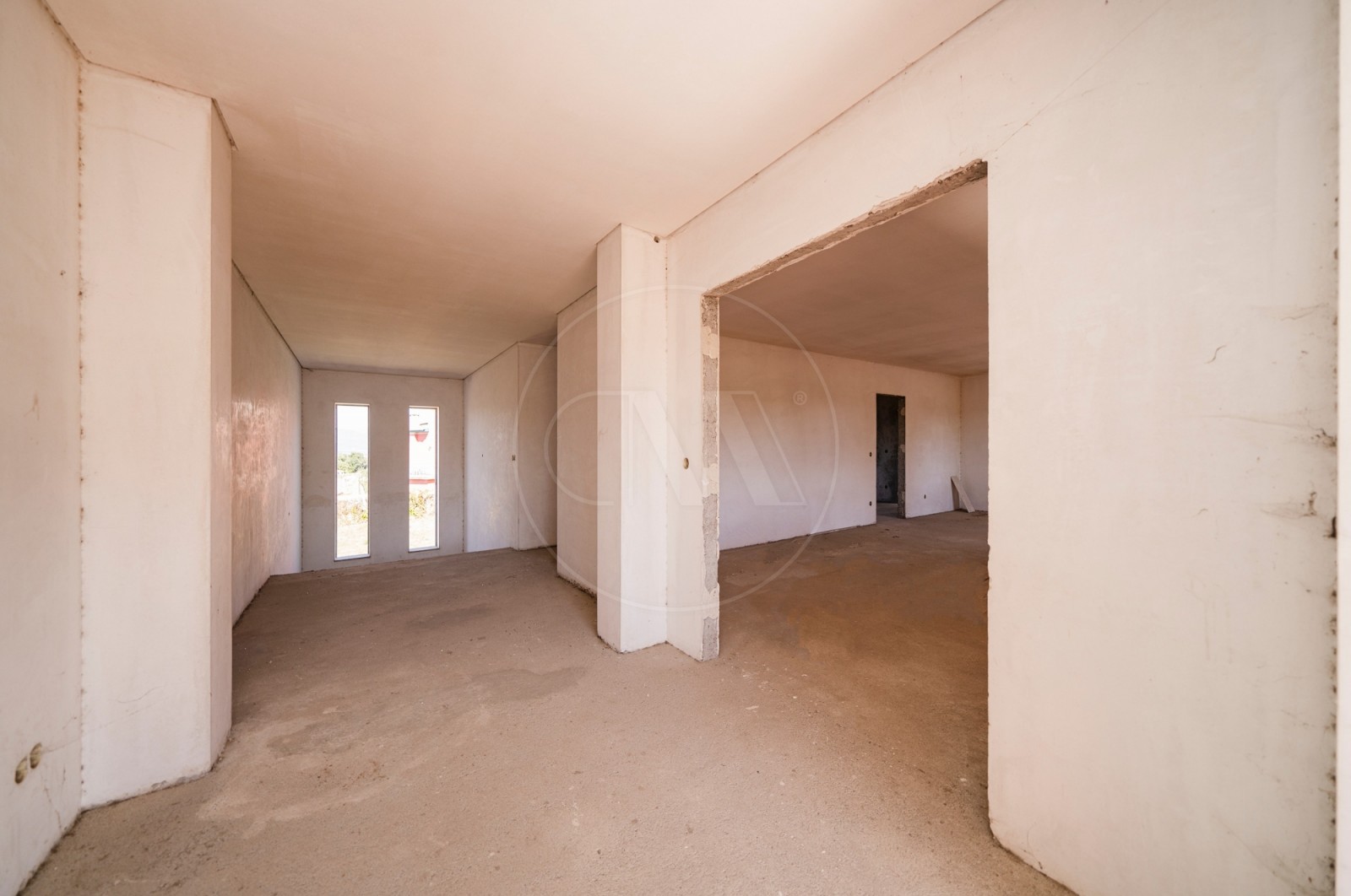 House T4 for For sale in Santa Lucrécia de Algeriz e Navarra, Braga, Braga - Hall de entrada (Imagem 4)