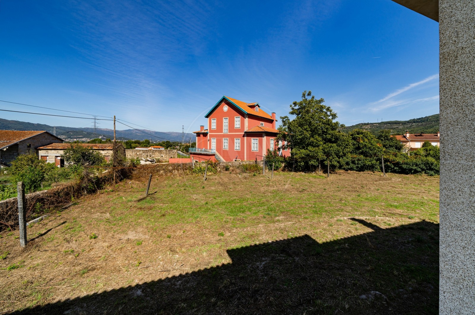 House T4 for For sale in Santa Lucrécia de Algeriz e Navarra, Braga, Braga - Vistas (Imagem 1)