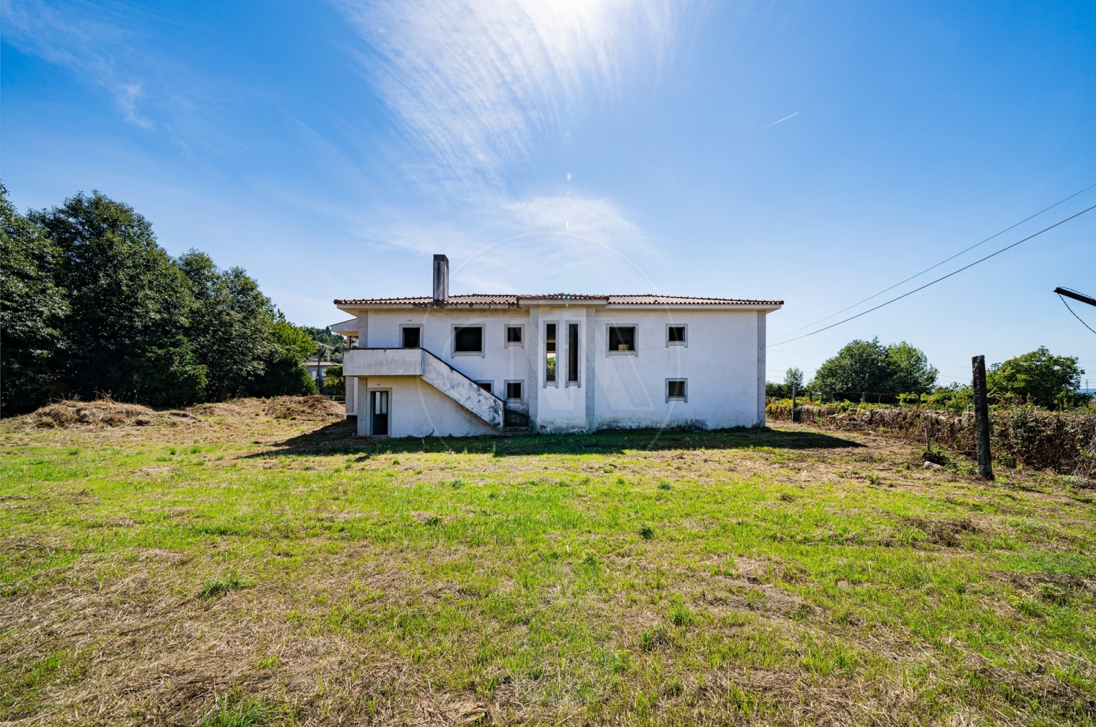 House T4 for For sale in Santa Lucrécia de Algeriz e Navarra, Braga, Braga - Fachada (Imagem 9)