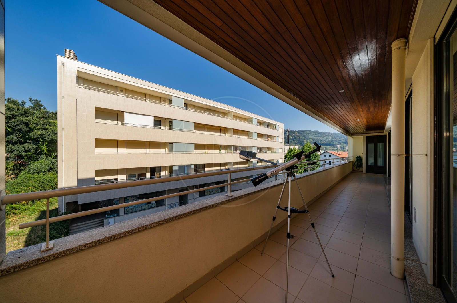 Apartamento T2 para Venda em Gualtar, Braga, Braga - Varanda (Imagem 1)