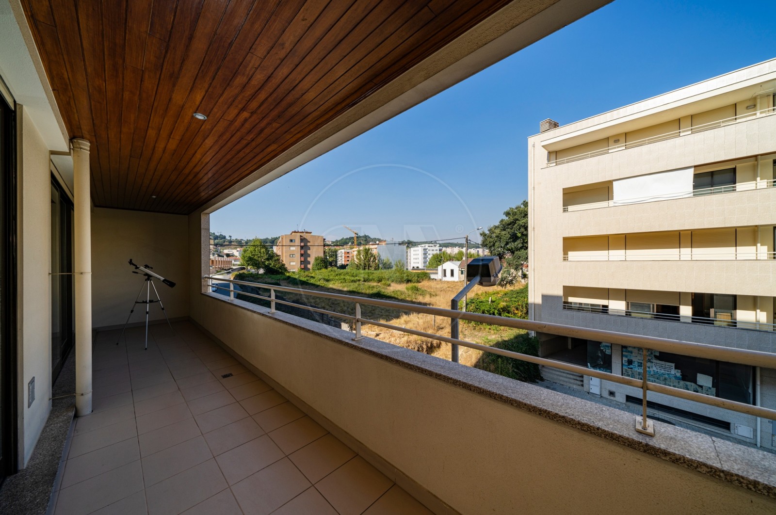 Apartamento T2 para Venda em Gualtar, Braga, Braga - Varanda (Imagem 2)
