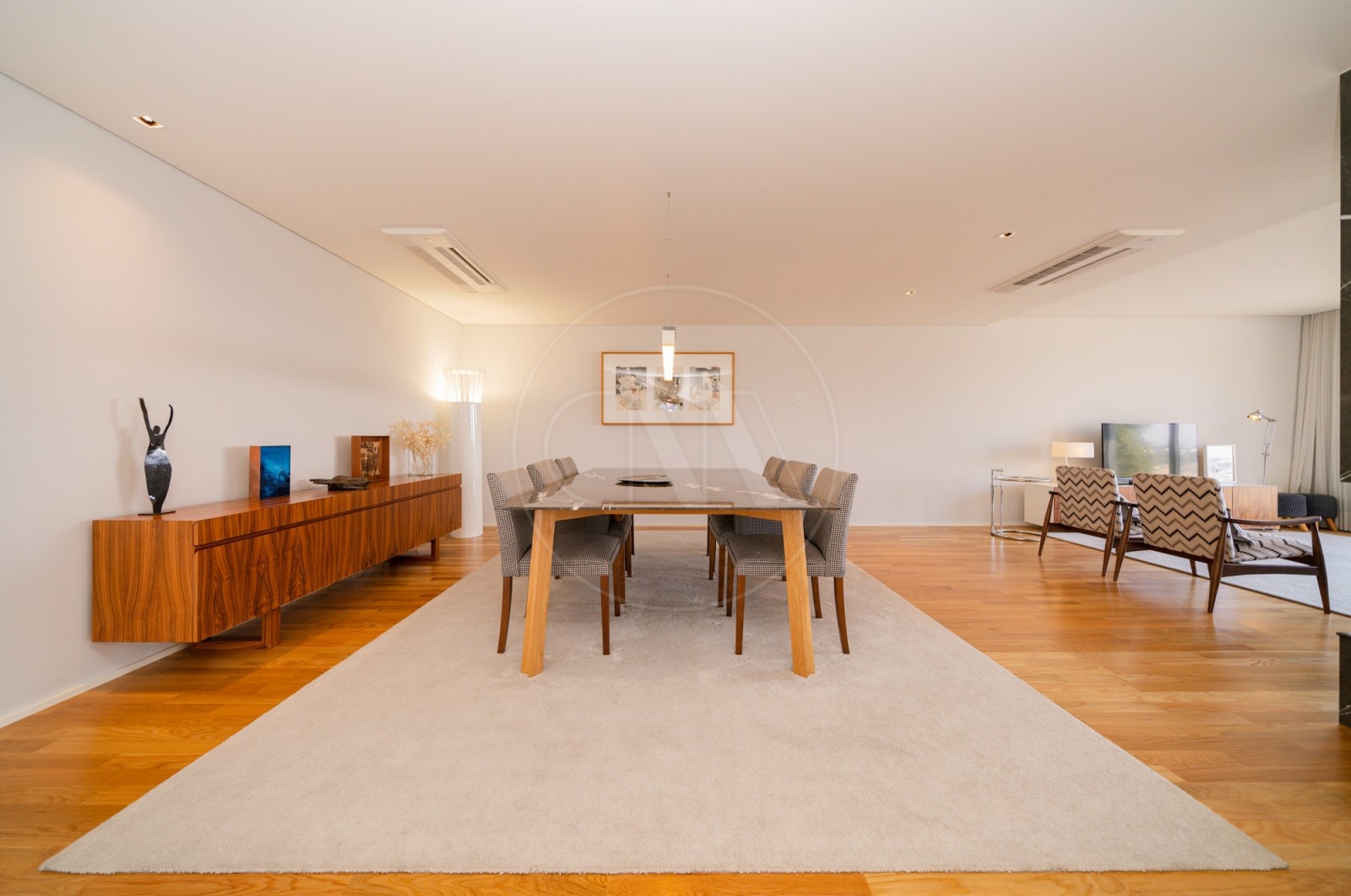 House T3 for Buy in Nogueira, Fraião e Lamaçães, Braga, Braga - Sala de jantar (Imagem 2)