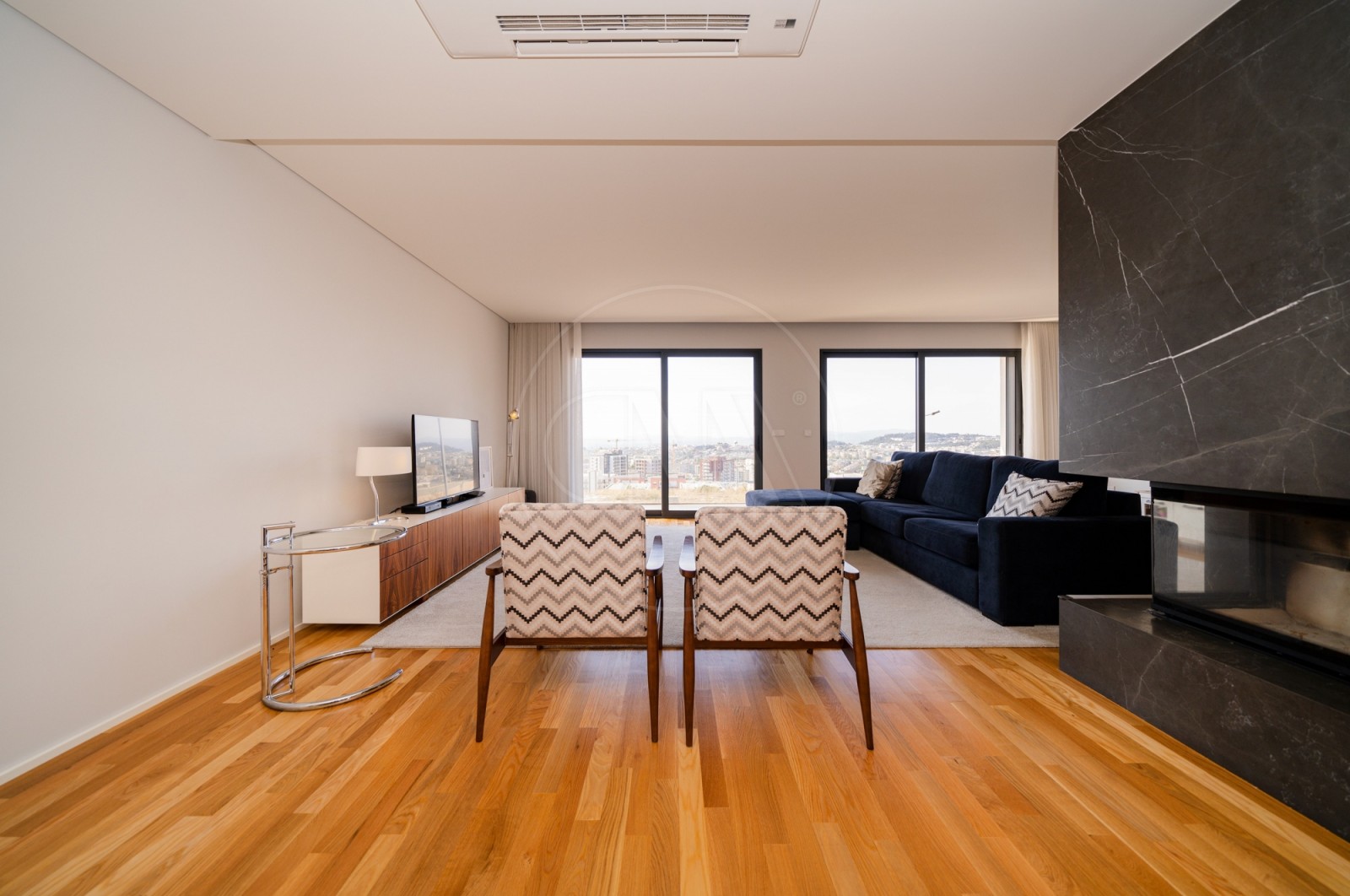 House T3 for Buy in Nogueira, Fraião e Lamaçães, Braga, Braga - Sala (Imagem 2)