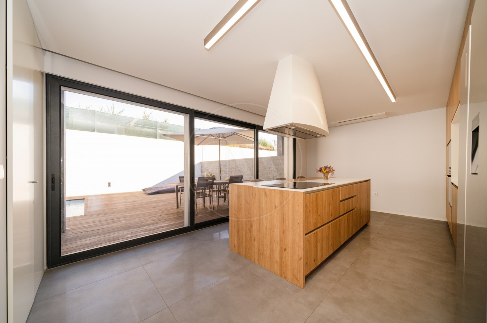 House T3 for Buy in Nogueira, Fraião e Lamaçães, Braga, Braga - Cozinha (Imagem 1)