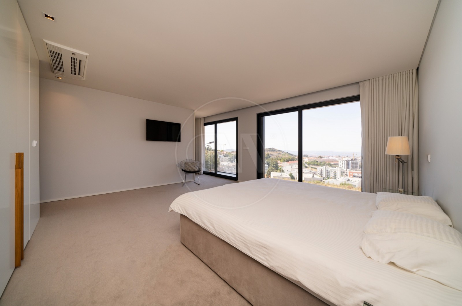 House T3 for Buy in Nogueira, Fraião e Lamaçães, Braga, Braga - Suite (Imagem 3)