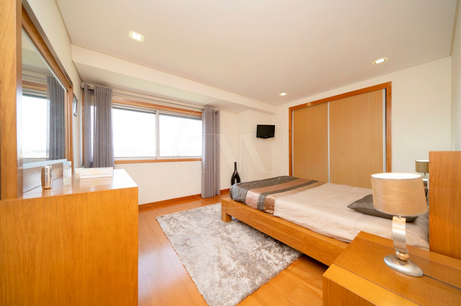 Apartamento T2 para Venda em Nogueira, Fraião e Lamaçães, Braga, Braga - Quarto (Imagem 1)