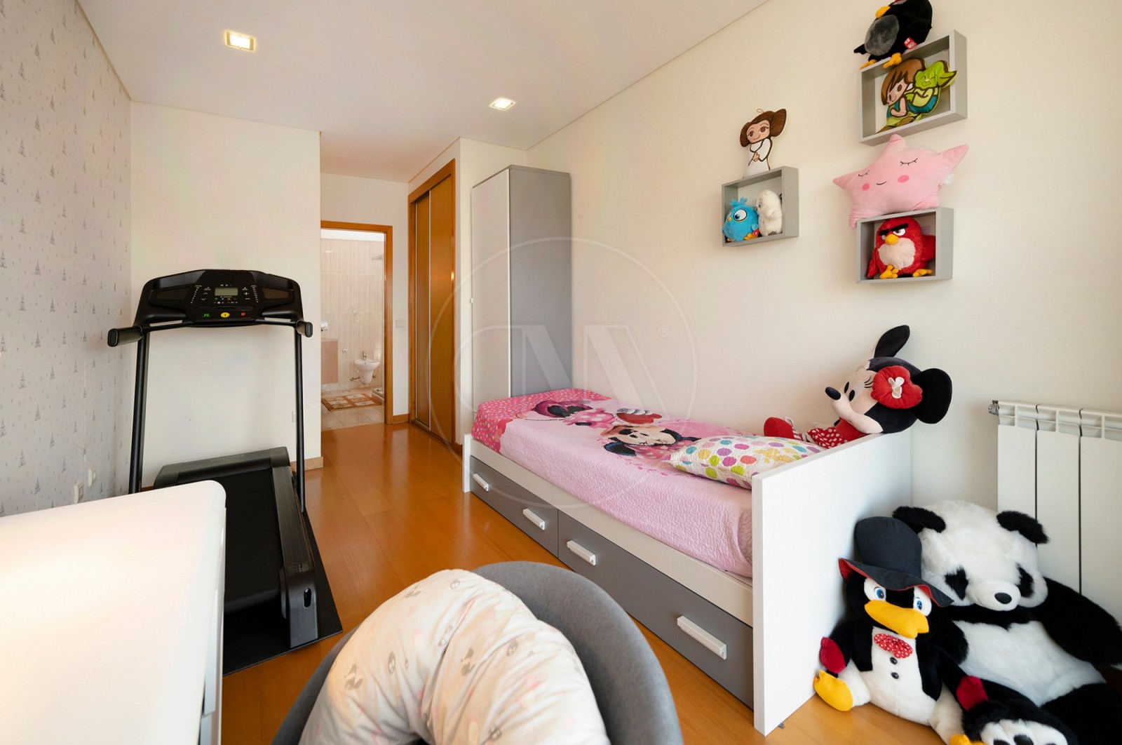 Apartamento T2 para Venda em Nogueira, Fraião e Lamaçães, Braga, Braga - Suite (Imagem 2)